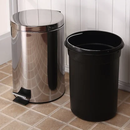 Waterproof Foot Pedal Trash Can - Image 3