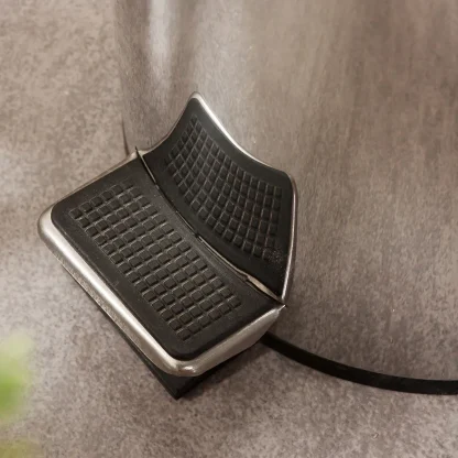 Waterproof Foot Pedal Trash Can - Image 4