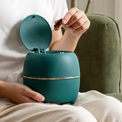Cute Desktop Trash Can - Image 3