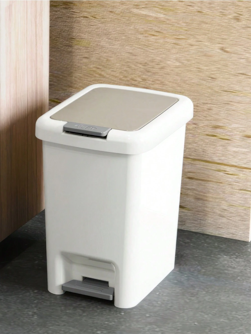 Mushroom Design Foot Pedal Trash Can - Modern Home Organization Essential